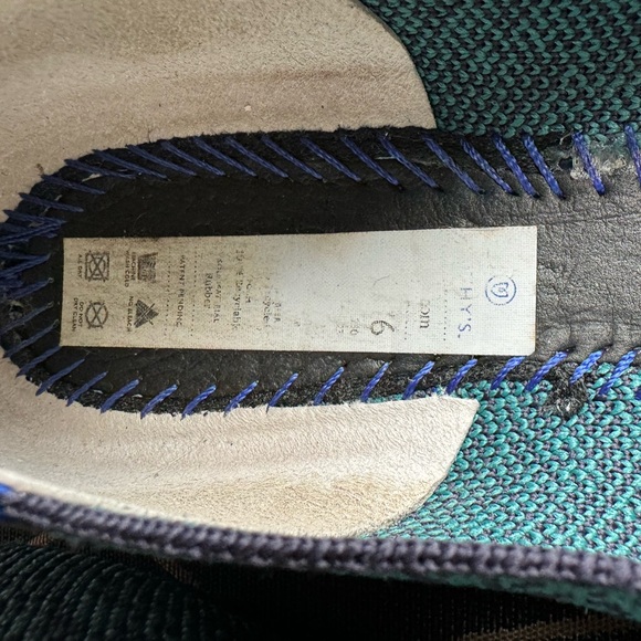 Rothy’s Spruce python points size 6 - Picture 3 of 9